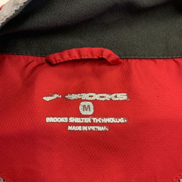 Brooks Running Jacket Women M Medium Red Zip Up Vented Back Athletic Windbreaker - Picture 8 of 12